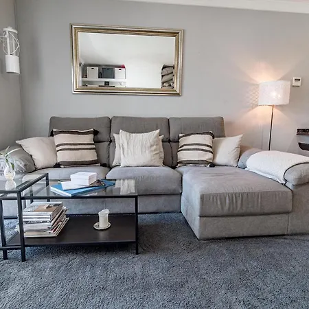 Apartment Peaceful Modern 2 Bedroom In Aloha Pueblo With View Over The Pool