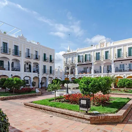 Peaceful Modern 2 Bedroom In Aloha Pueblo With View Over The Pool Apartment Marbella