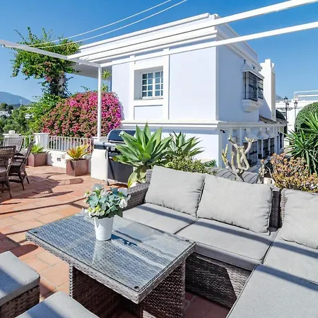 דירה Peaceful Modern 2 Bedroom In Aloha Pueblo With View Over The Pool *
